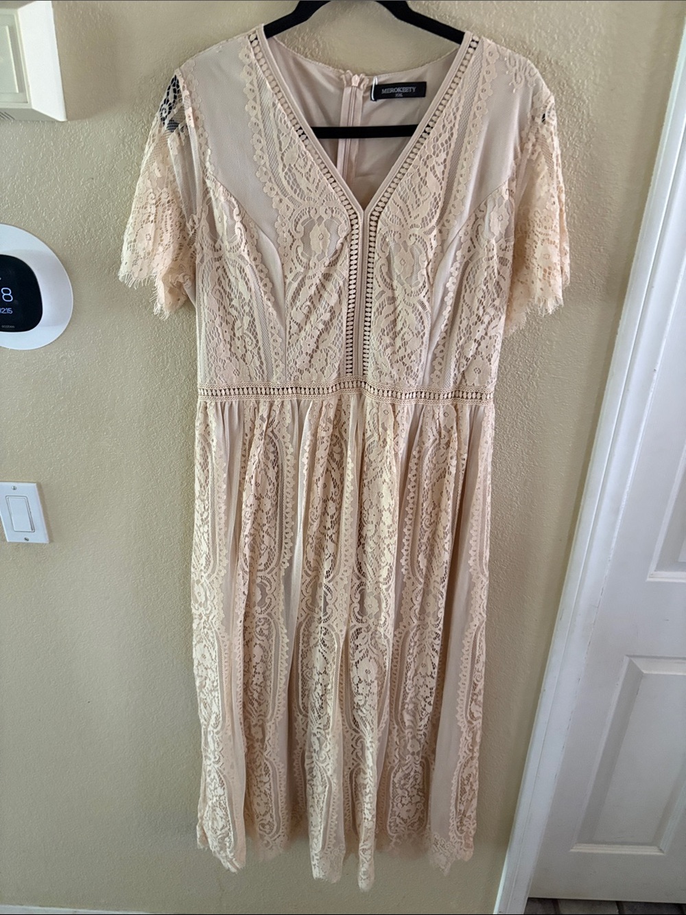 Merokeety Blush Lace V-Neck Midi with Short Sleeves